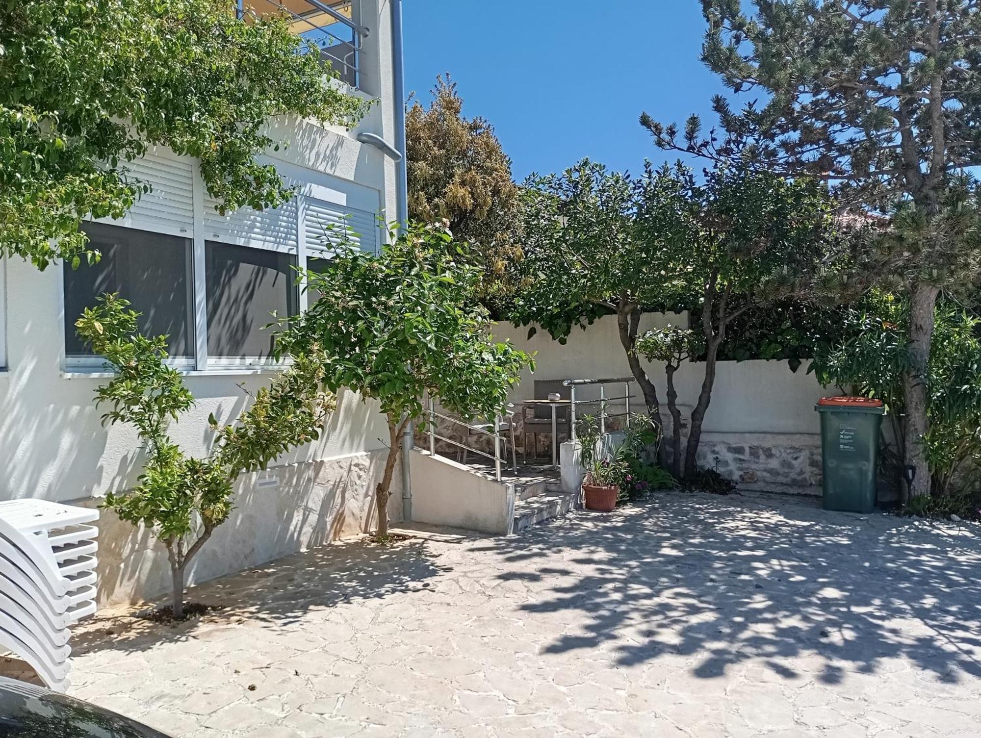 Sanja Apartment *